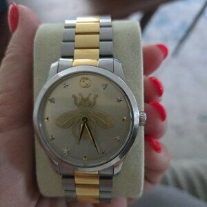 Gucci Bee watch